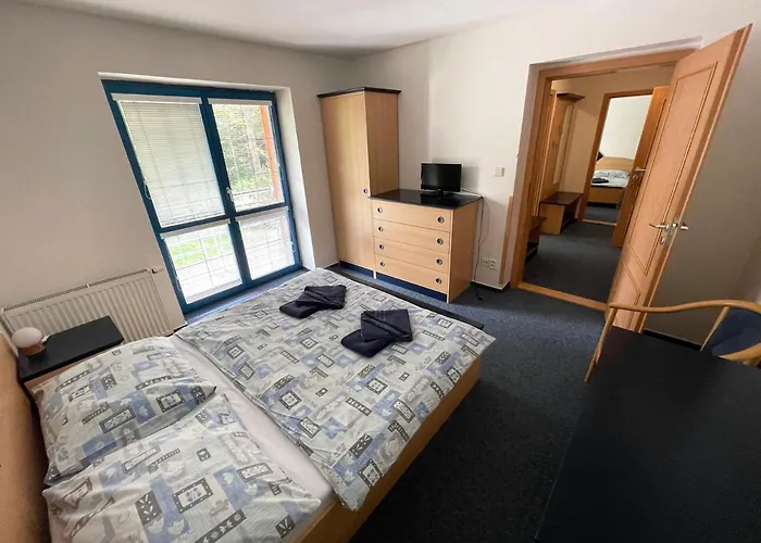 Pensionat Pod Smrkem - Budova B 3*